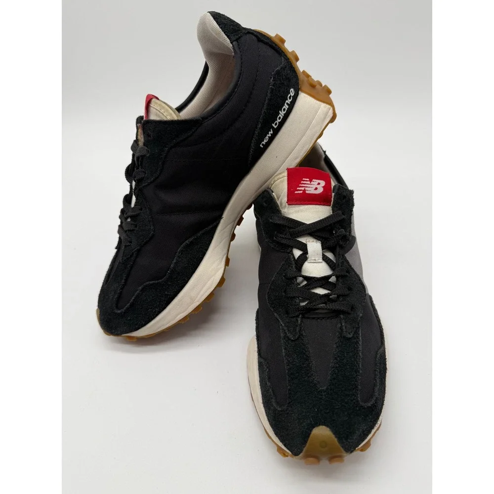 New Balance 327 Sneaker Mens 9.5 Black Excellent Suede Nylon MS327STC